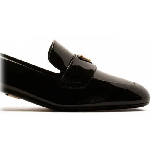 Prada Shoes-- Black Calfskin Pumps - Exclusive Luxury Collection - Avvenice