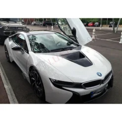 Rent Luxe Car Supercar-- BMW i8 - Exclusive Luxury Rent - Avvenice