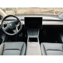 Rent Luxe Car Supercar-- Tesla Model Y - Exclusive Luxury Rent - Avvenice