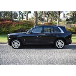 Superior Car Rental Supercar-- Rolls-Royce Cullinan - Exclusive Luxury Rent - Avvenice