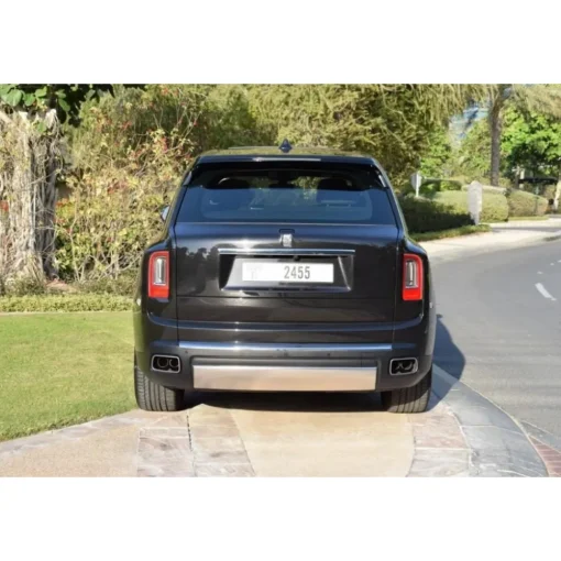 Superior Car Rental Supercar-- Rolls-Royce Cullinan - Exclusive Luxury Rent - Avvenice