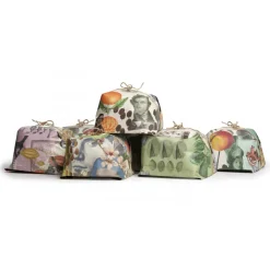 Vincente Delicacies Sweets-- Luigi Pirandello - Artisan Panettone with Figs, Malvasia, Raisins and Nuts - Sicilian Looks - Hand Wrapped - Avvenice