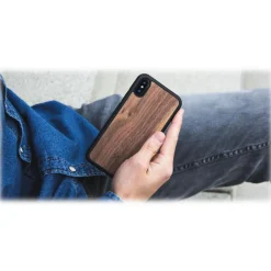 Woodcessories Case-- Eco Bumper - Walnut Cover - Black - iPhone XR - Wooden Cover - Eco Case - Bumper Collection - Avvenice