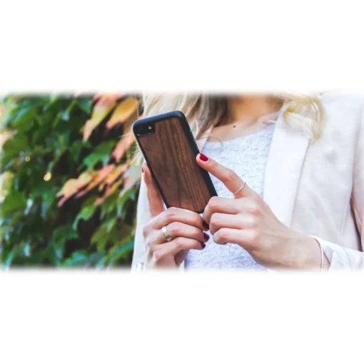 Woodcessories Case-- Eco Bumper - Walnut Cover - Black - iPhone XR - Wooden Cover - Eco Case - Bumper Collection - Avvenice
