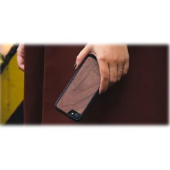 Woodcessories Case-- Eco Bumper - Walnut Cover - Black - iPhone XR - Wooden Cover - Eco Case - Bumper Collection - Avvenice