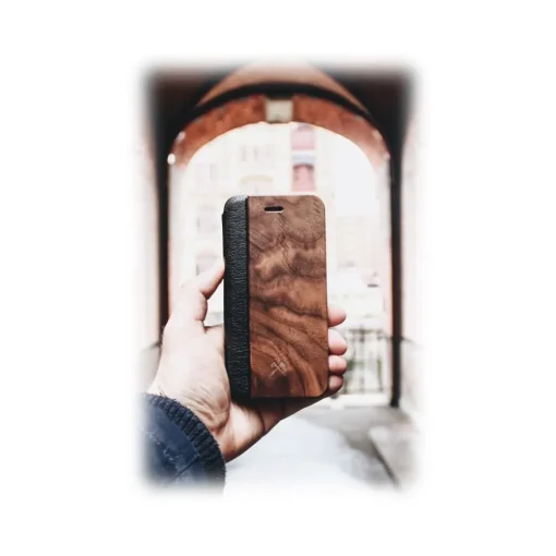 Woodcessories Case-- Eco Wallet Flip Cover - Real Wood and Leather - Walnut - iPhone XR - Eco Case - Flip Collection - Avvenice