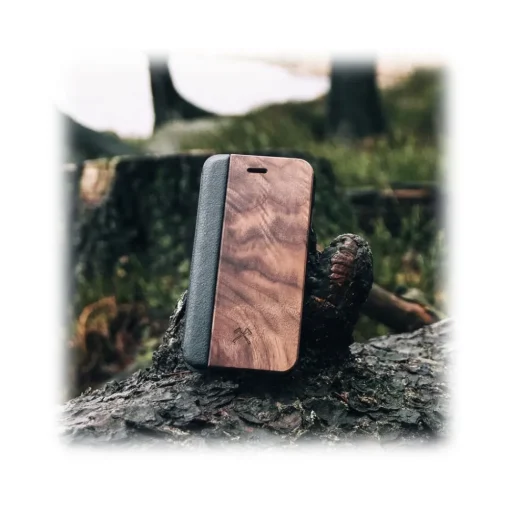 Woodcessories Case-- Eco Wallet Flip Cover - Real Wood and Leather - Walnut - iPhone XR - Eco Case - Flip Collection - Avvenice