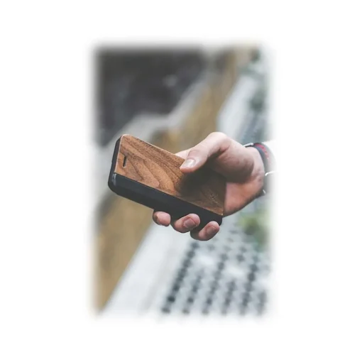 Woodcessories Case-- Eco Wallet Flip Cover - Real Wood and Leather - Walnut - iPhone XR - Eco Case - Flip Collection - Avvenice